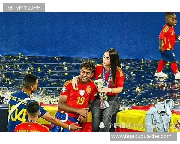 足球球星女友疑似出轨事件曝光 引发网友热议与媒体关注